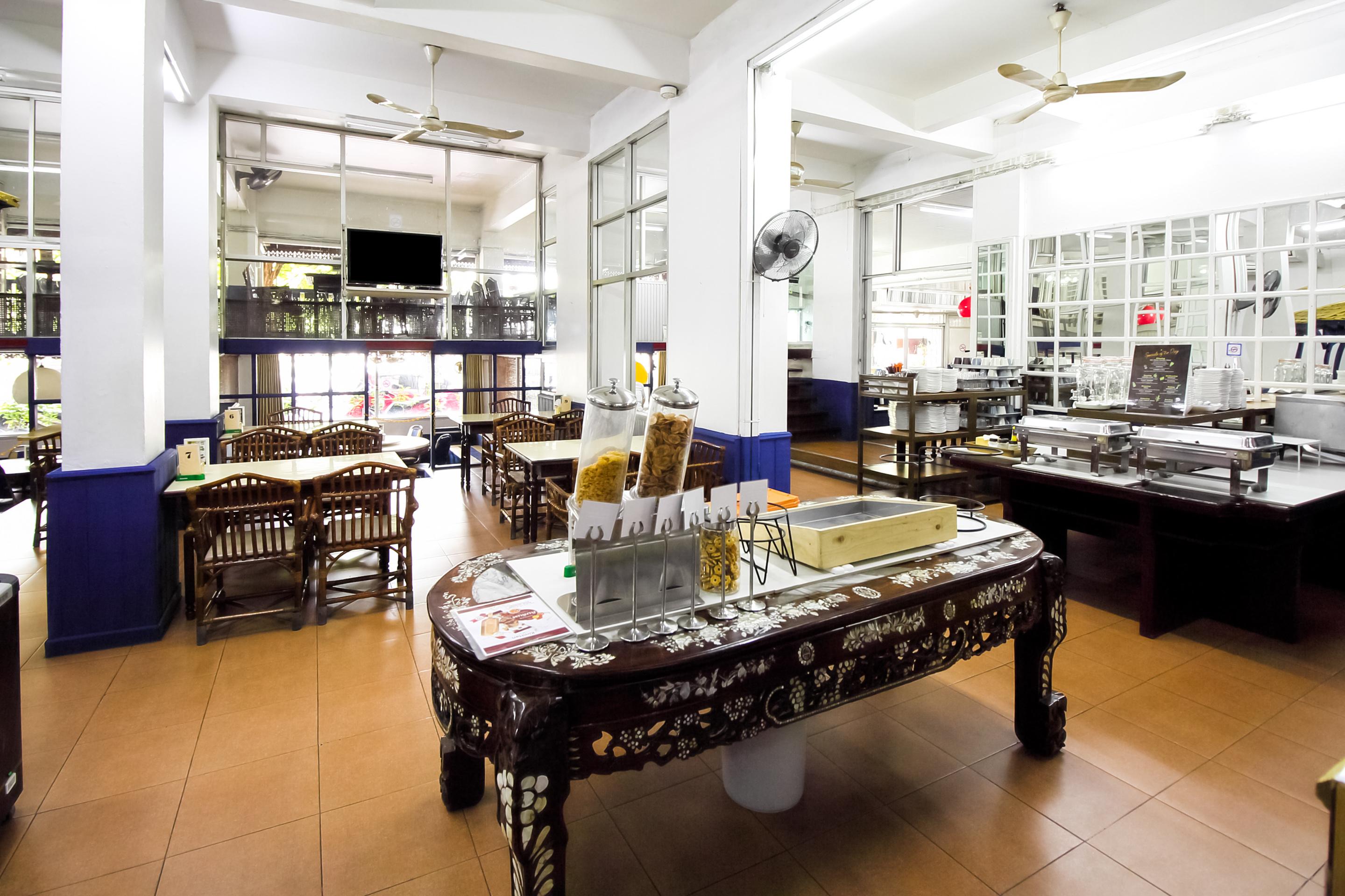 The Krungkasem Srikrung Hotel Banguecoque Exterior foto