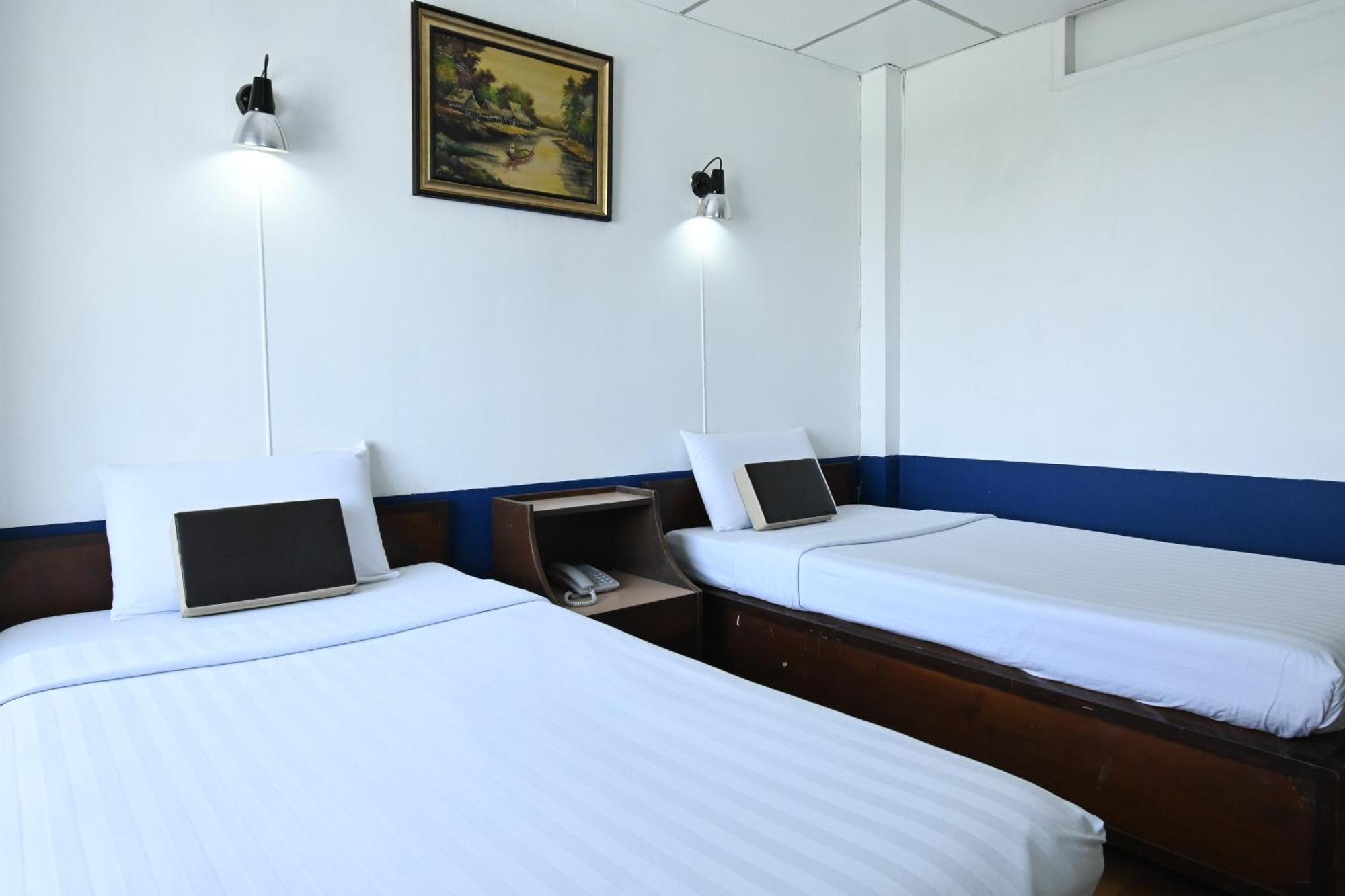 The Krungkasem Srikrung Hotel Banguecoque Quarto foto