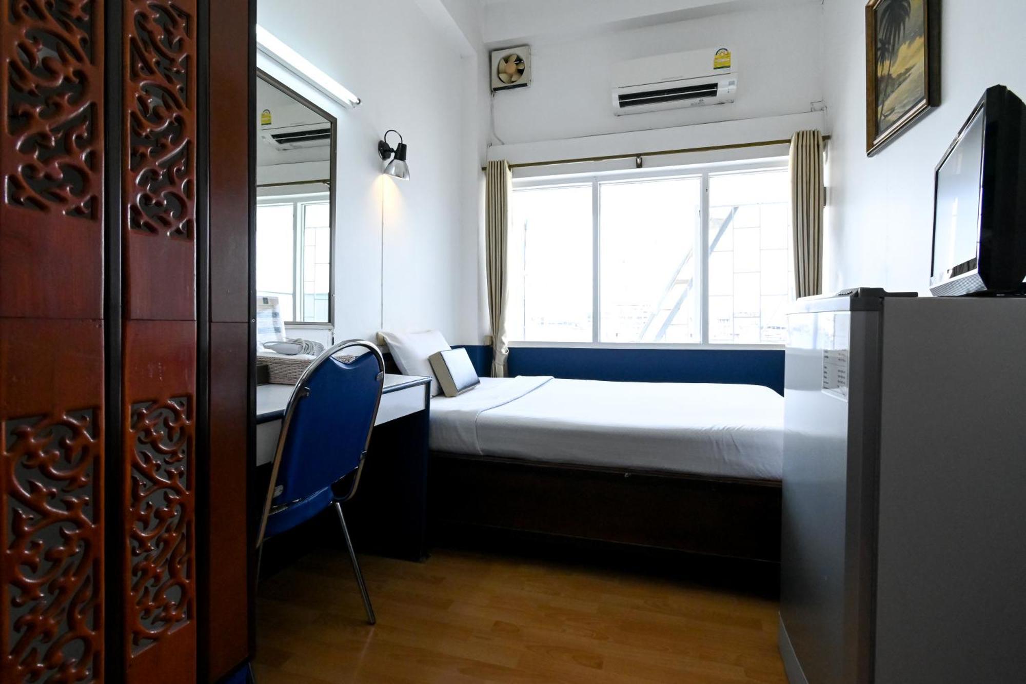 The Krungkasem Srikrung Hotel Banguecoque Quarto foto
