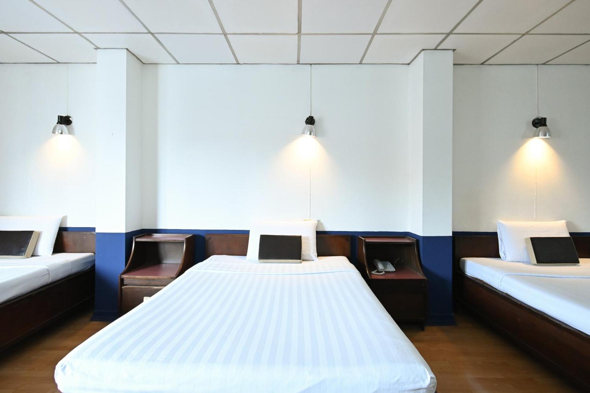 The Krungkasem Srikrung Hotel Banguecoque Quarto foto